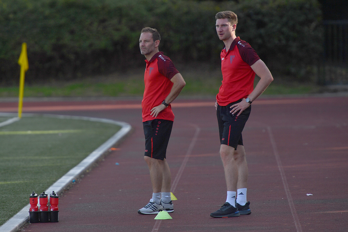 Seit 2017 standen Lars Müller und sein Co Joel Simon als Trainer für den Werner SC an der Seitenlinie. Jetzt traten sie gemeinsam zurück. Archivfoto: MSW